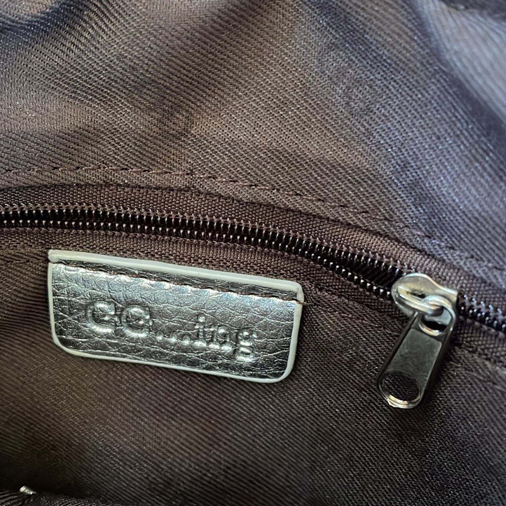 GG…ING HANDBAG - Picture 6 of 12
